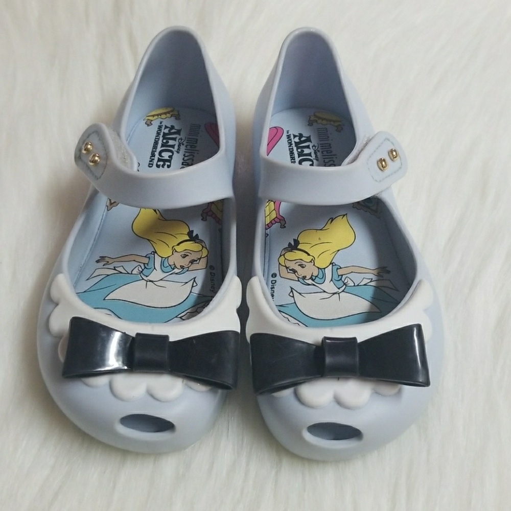 🔴Sold on M 🔴Alice in Wonderland Mini Melissa